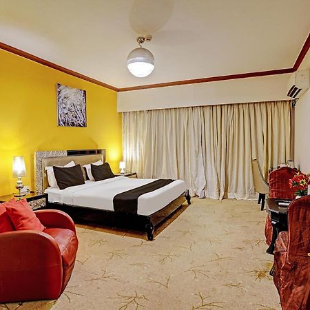 Townhouse 809 Royal Palms Hotel - Rose Collection Mumbai Exteriör bild